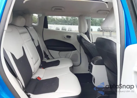 2018 Jeep Compass Latitude 4X4 из США, поврежденный, VIN 3C4NJDBB0JT400623